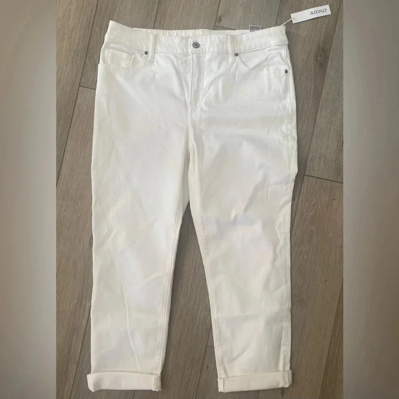 Chico’s So Slimming No Stain Girlfriend Cropped Jeans Alabaster White Sz 12 NEW - Picture 2 of 9
